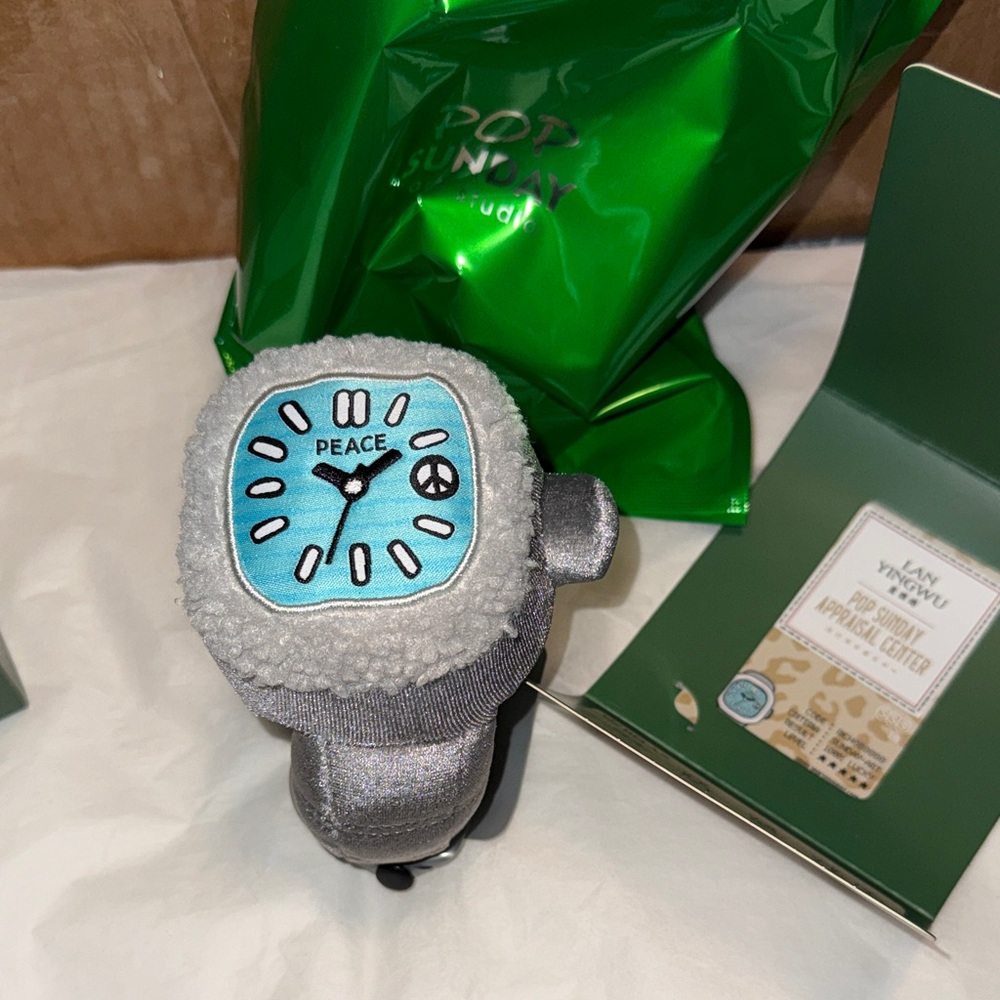 Pop Sunday RELAX Plush Watch CONFIRMED LAN Yingwu